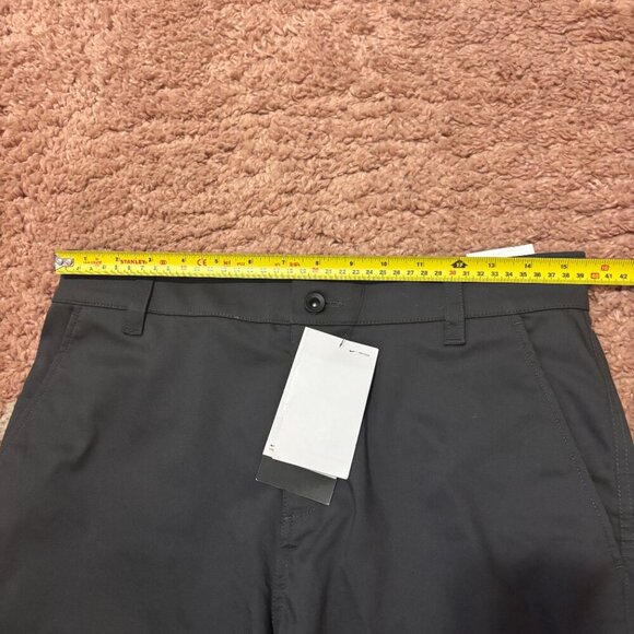 Nike UV 8" Golf Chino Shorts Dri-FIT Dark Gray DA4142-077 Men's Size 30 NWT - Picture 6 of 10